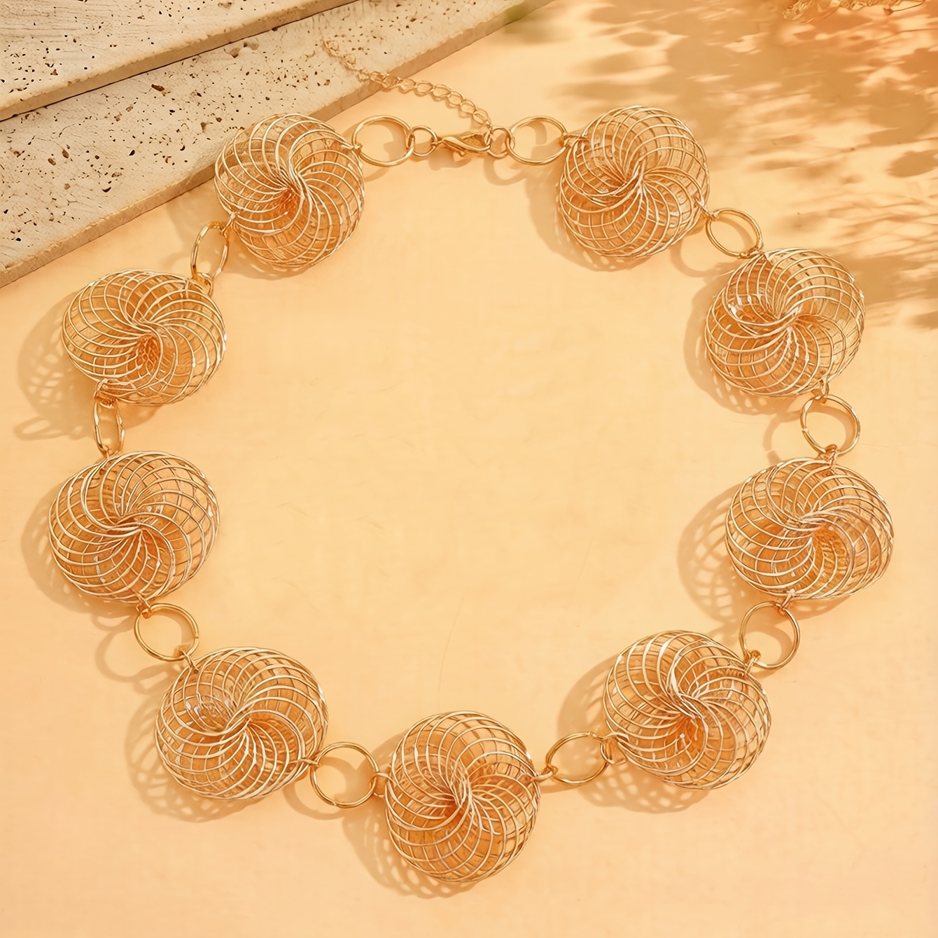 Women's Minimalist Hollow-Out Choker Necklace, Versatile Accessory